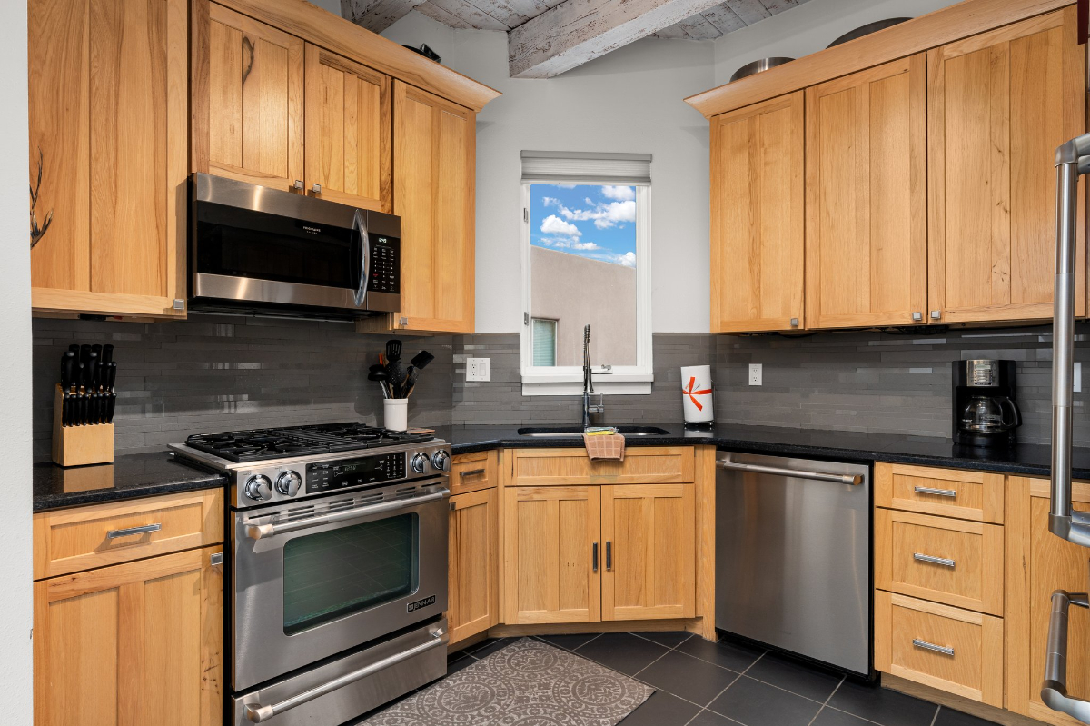 Artistic Condo Near Plaza with Views - Photo 11