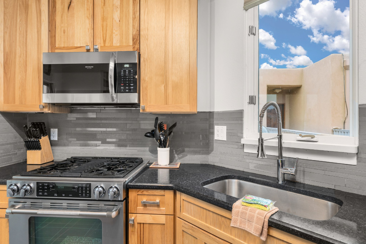 Artistic Condo Near Plaza with Views - Photo 12