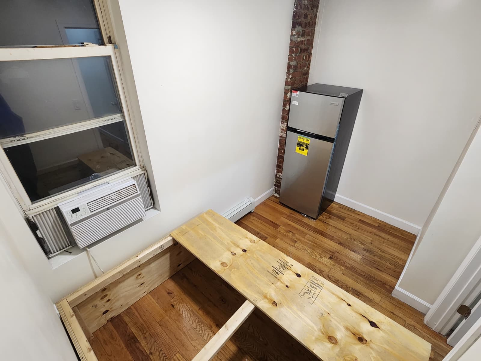 Private Studio w/ Utilities Cable/WiFi Included - Photo 2