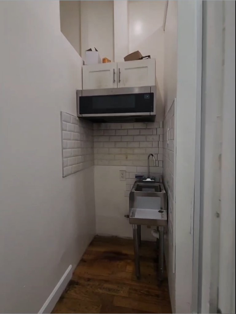 Private Studio w/ Utilities Cable/WiFi Included - Photo 10