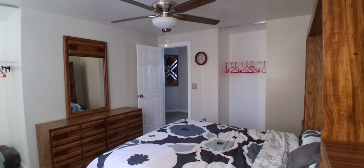 2 Bedroom 1 Bathroom Cozy Condo With Garage - Photo 9