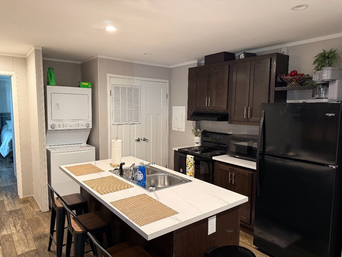 Corporate Housing - Photo 2