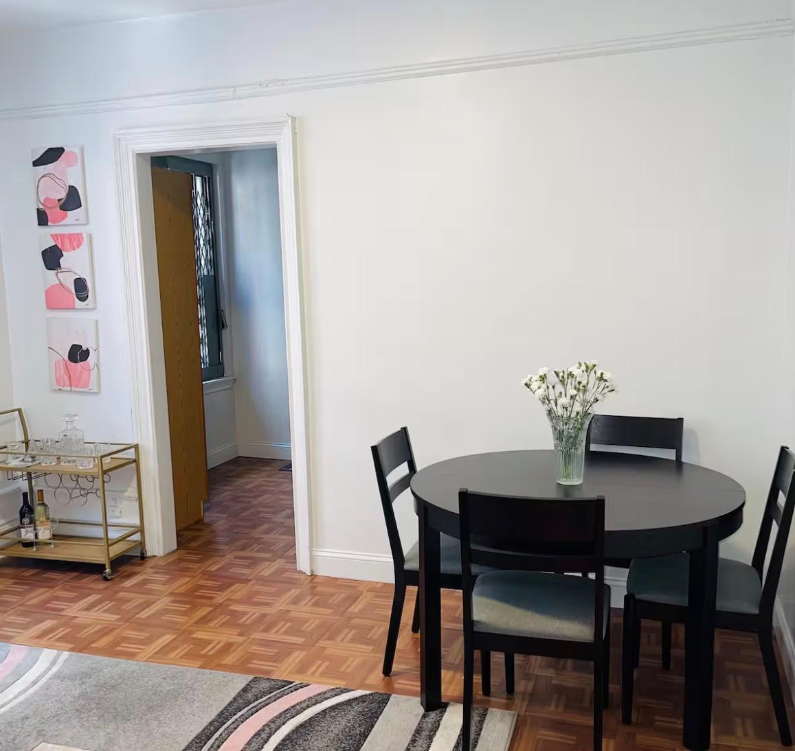 Comfortable Manhattan Apartment With Workspace And Easy Subway Access - Photo 4