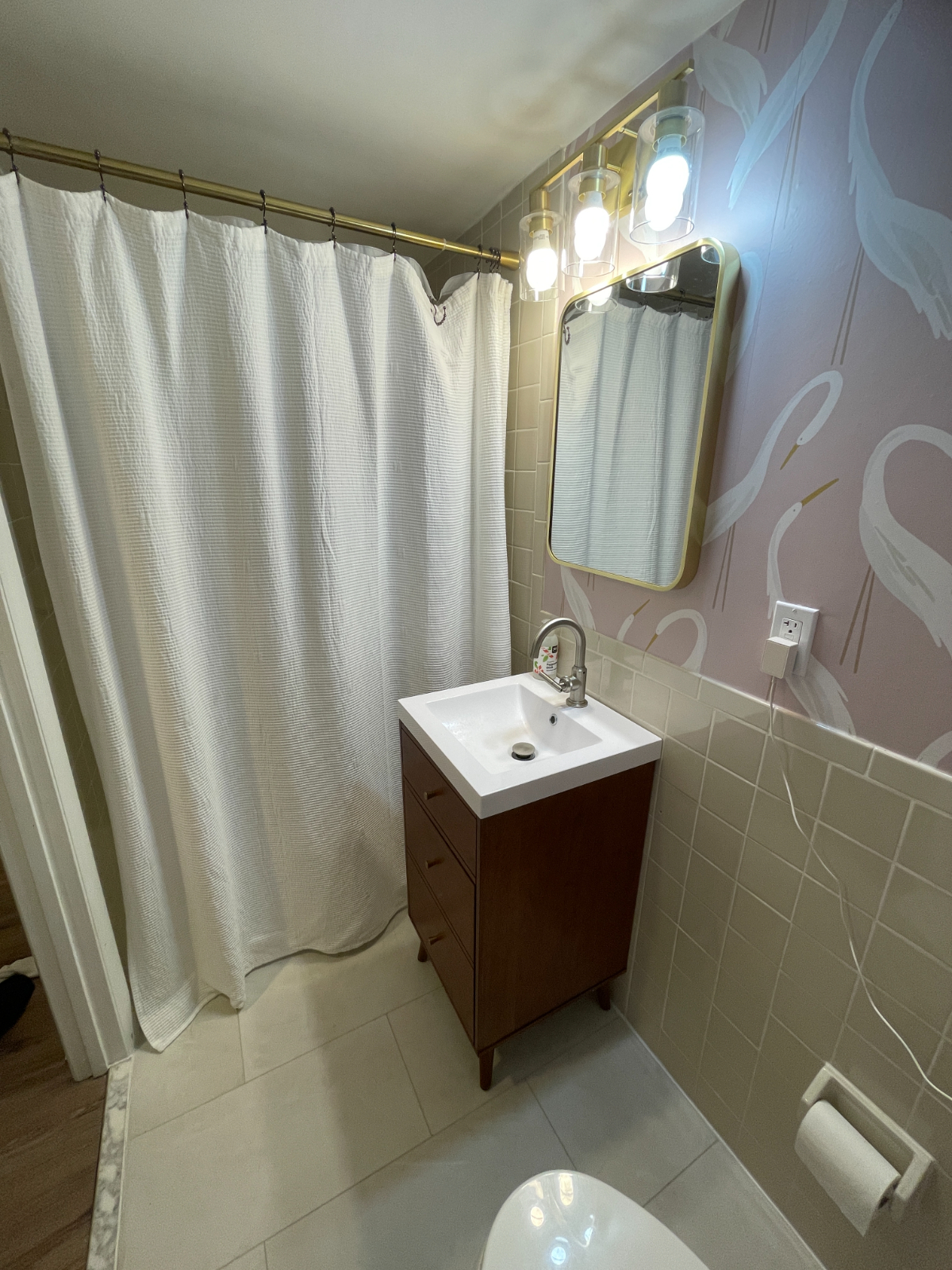 Cozy, Walkable One Bedroom in Petworth - Photo 5