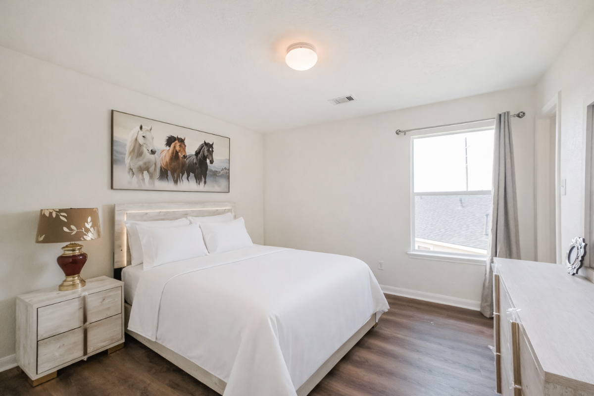 Houston Retreat- Furnished Stay by BetaHandsTravel - Photo 11