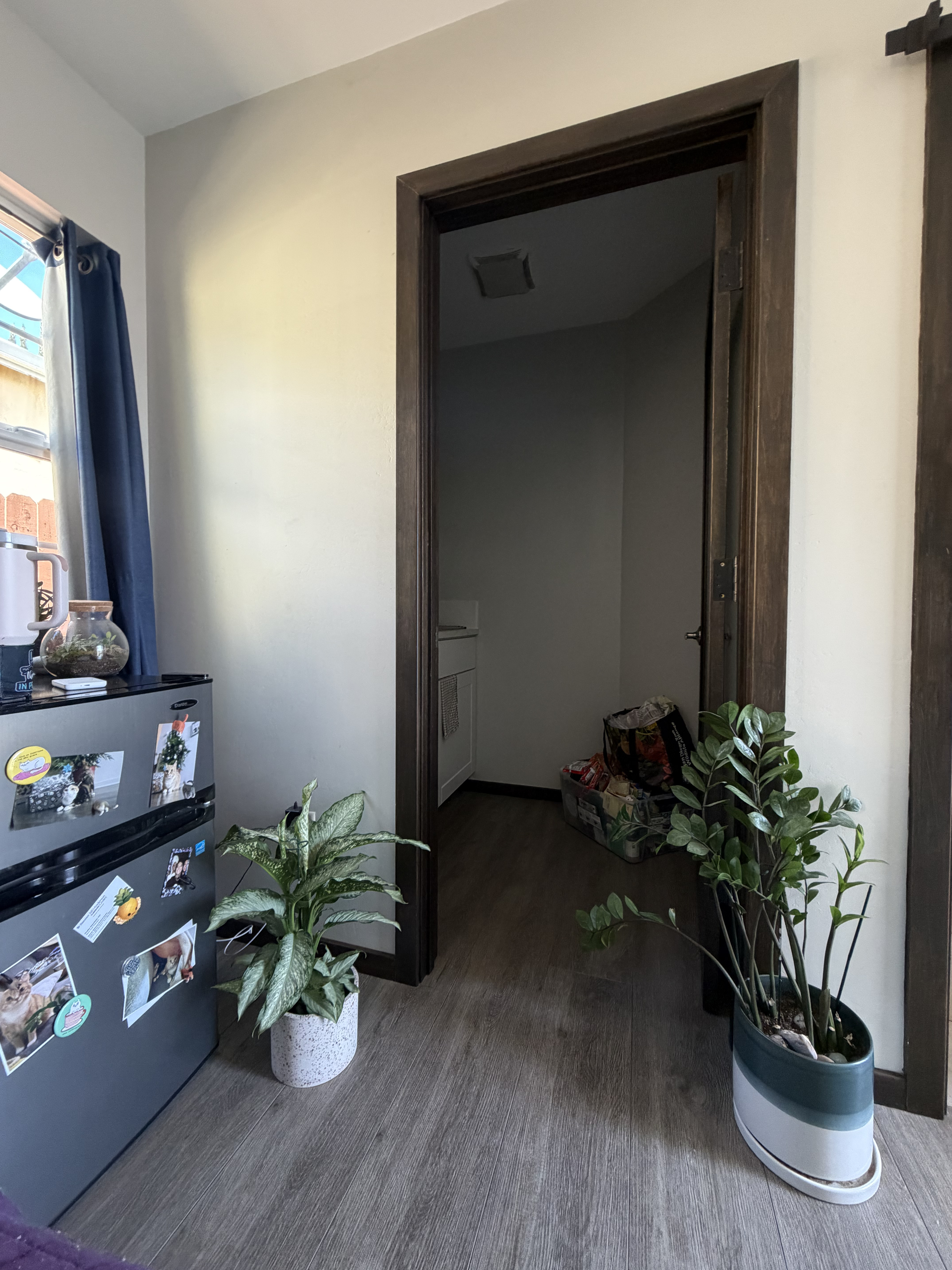 Private Self-Contained Suite | No Shared Living Space | Ensuite + Kitchenette - Photo 3