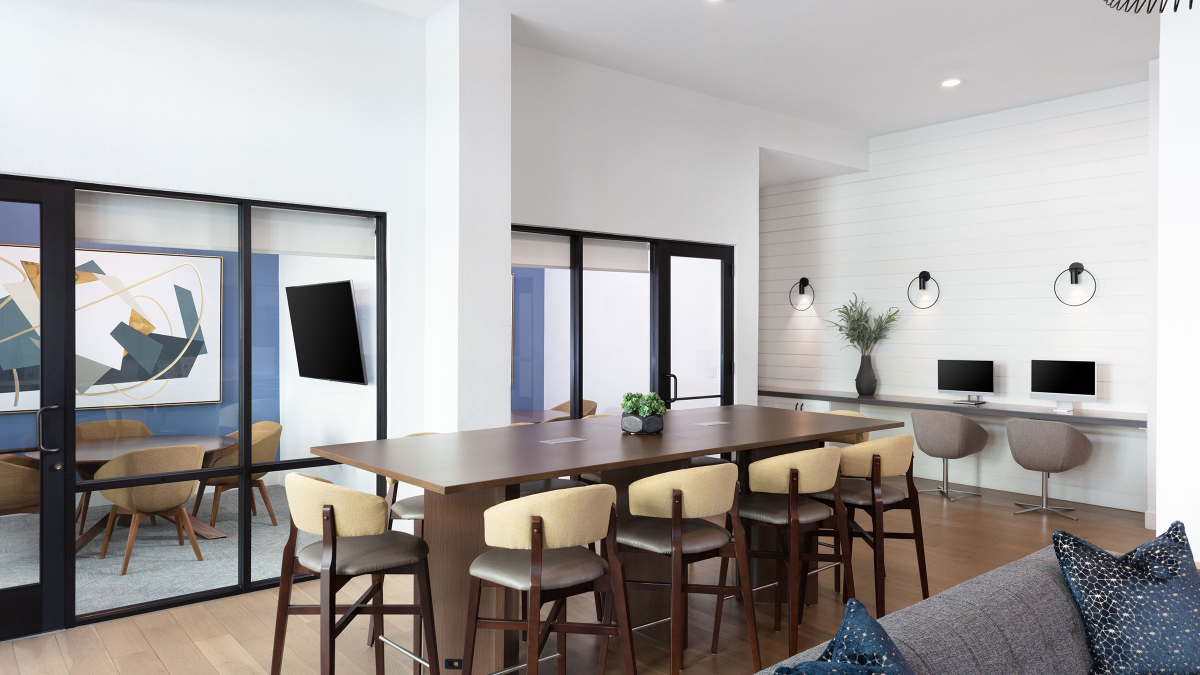 Austin North Lamar Flexible Stay Furnished Apartments - Photo 3