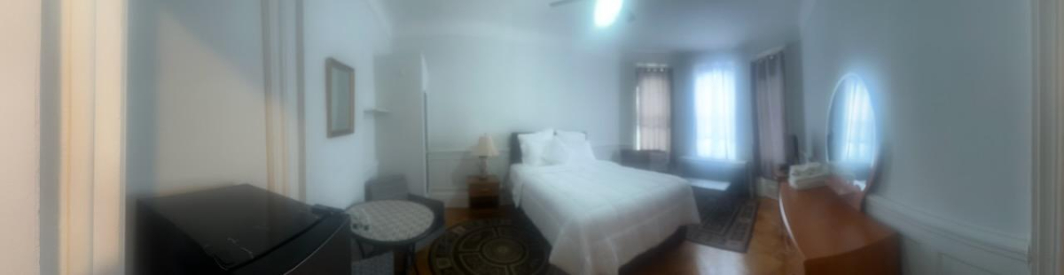 Charming Furnished Bedroom in a Shared Brooklyn Apartment w/ Balcony Access, Utilities Included, and - Photo 2