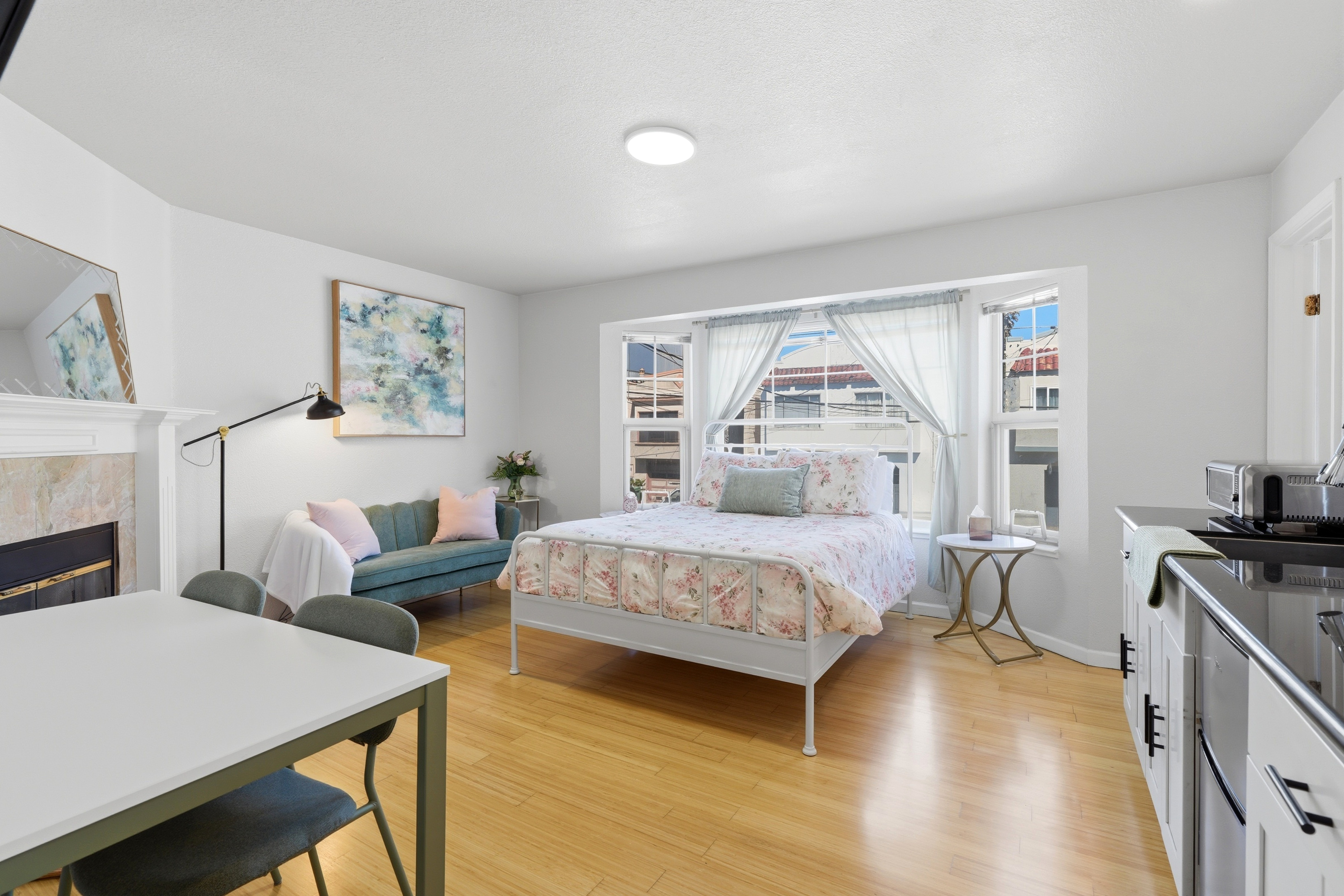 Studio Ocean Beach (unit 2B) - Photo 5