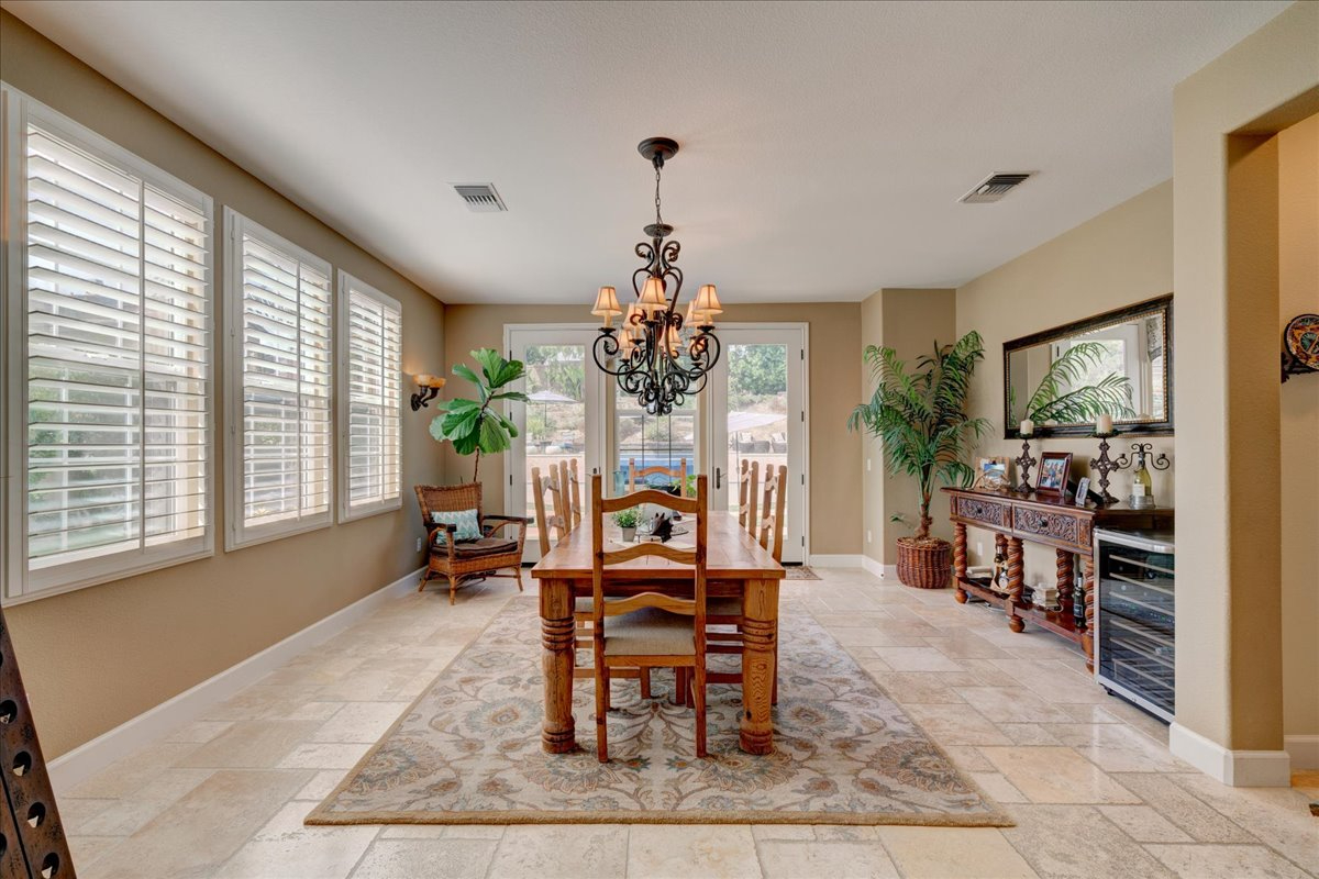Stunning Coastal Carlsbad Estate - Photo 4