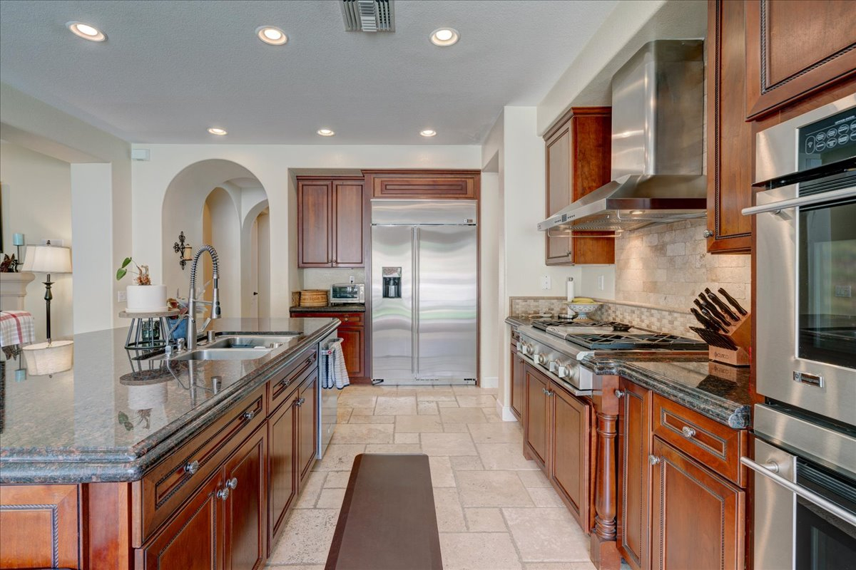 Stunning Coastal Carlsbad Estate - Photo 6