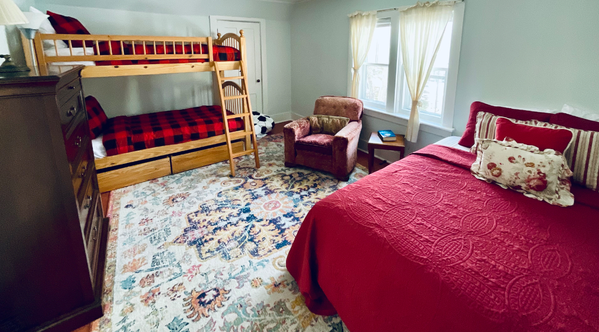 38 Spruce Street Private-Entry Furnished 2BR Monthly Rental in Manchester Center, VT - Photo 5