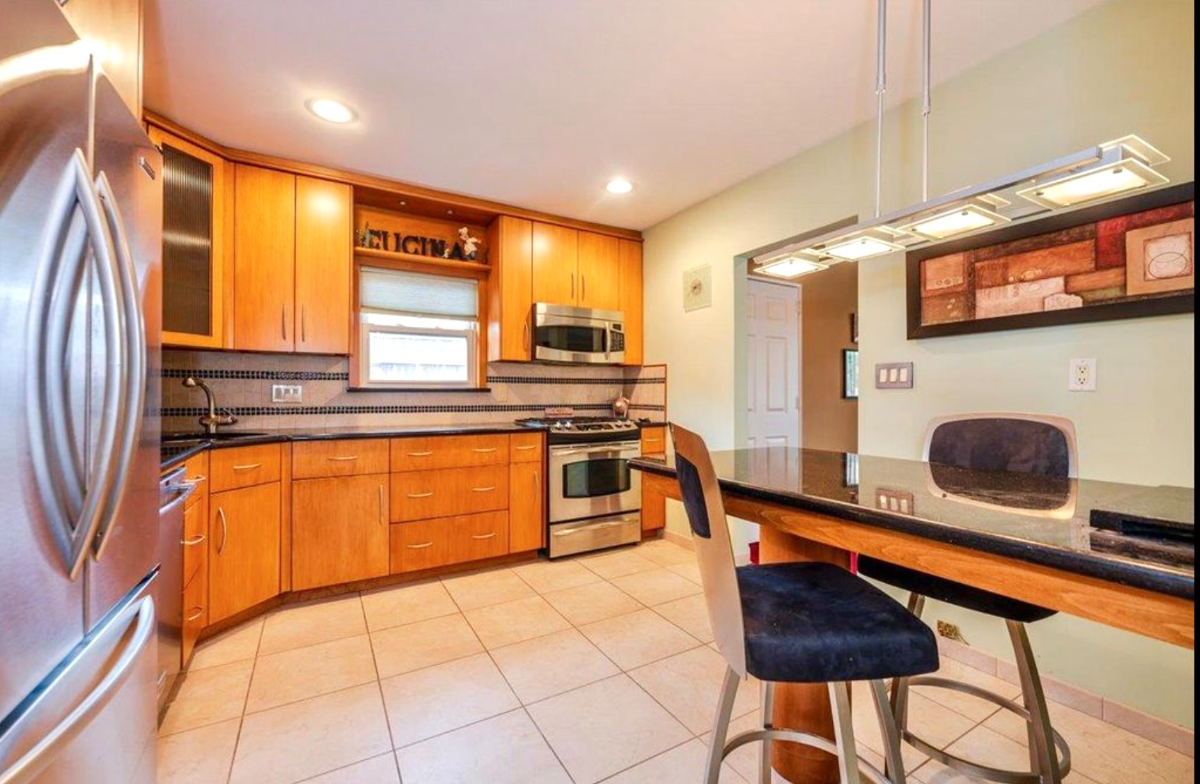 Fresh Meadows - Beautiful and Sunny  3bd 2bath all new furnishings - Photo 5