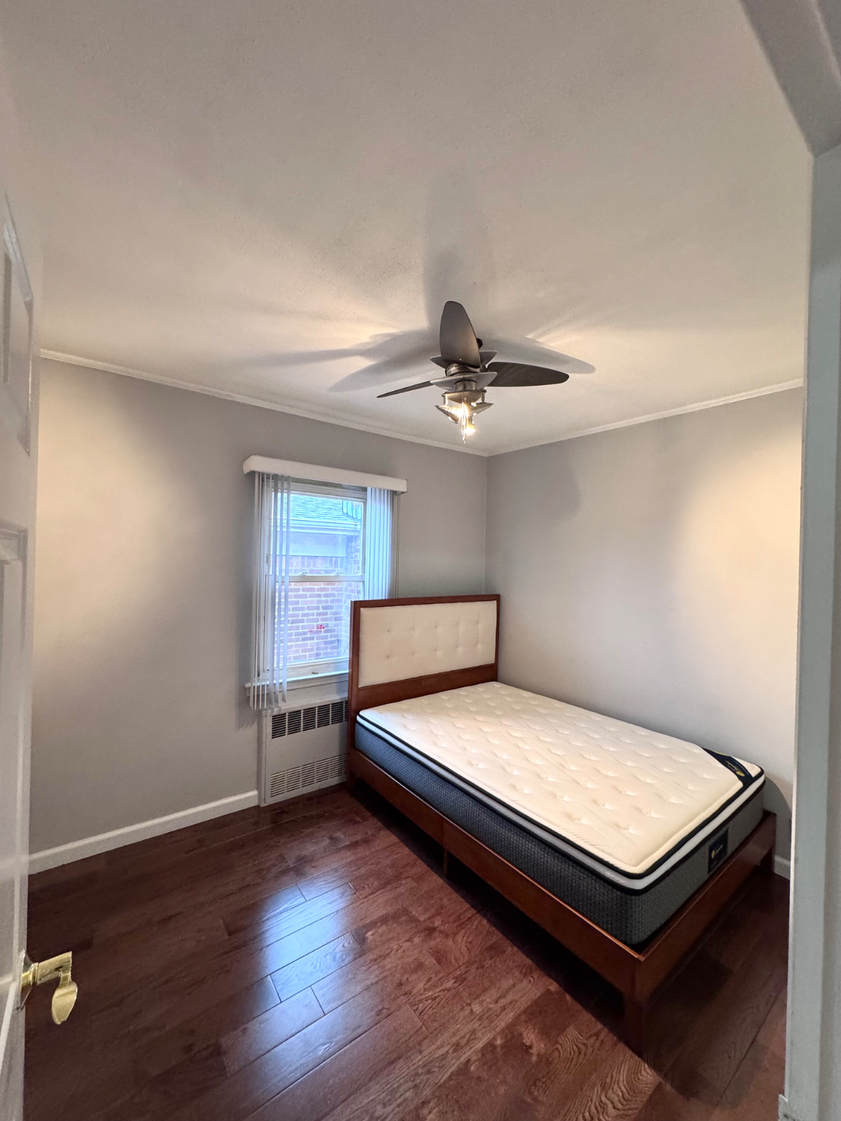 Fresh Meadows - Beautiful and Sunny  3bd 2bath all new furnishings - Photo 11