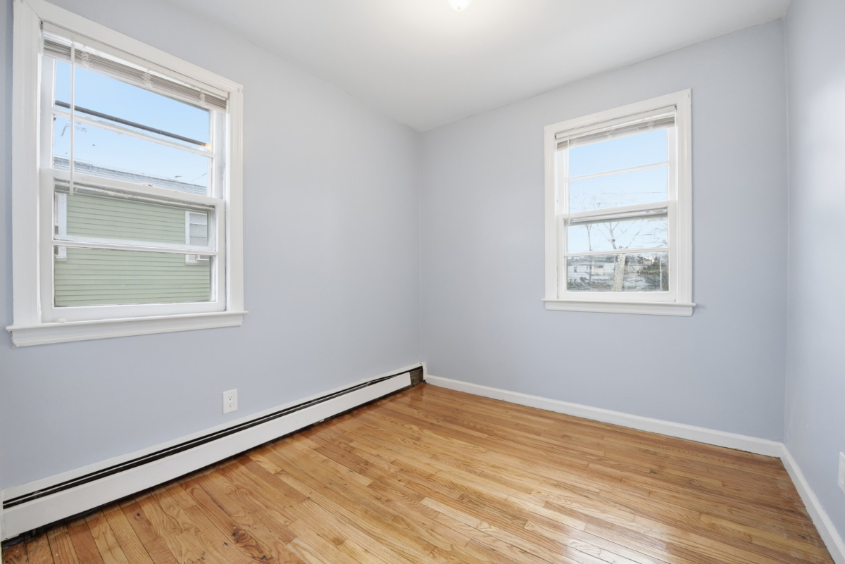 Modern 2 bedroom duplex - Photo 2