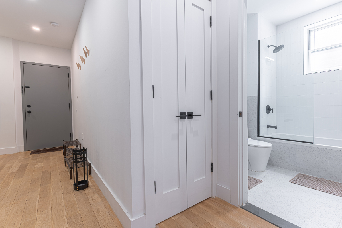 Modern Duplex Escape - Photo 8