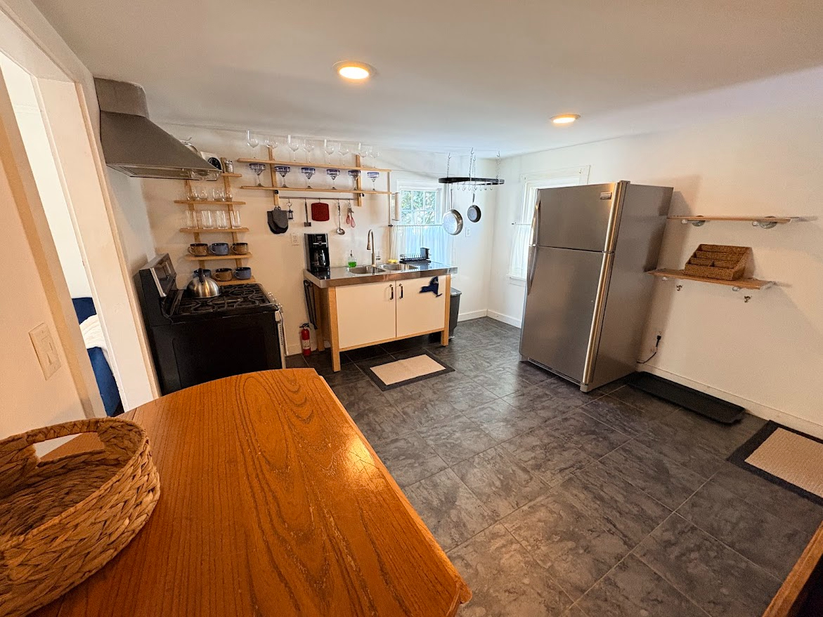 Cheerful 1BR near downtown, Saratoga Hospital, & Saratoga Race Course - Photo 8