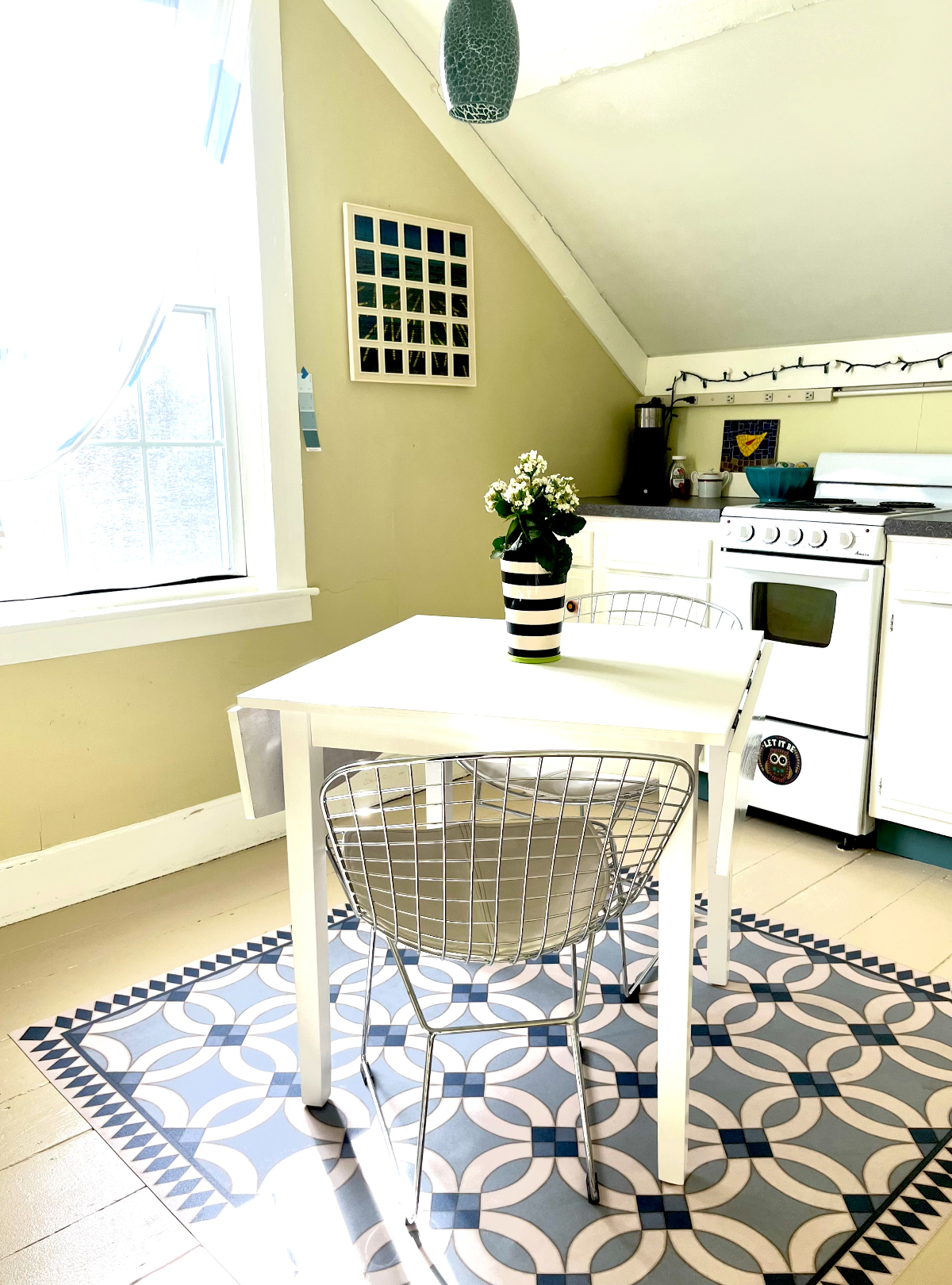Downtown Vergennes, Vt., Light and Art-Filled Cozy Apartment - Photo 11