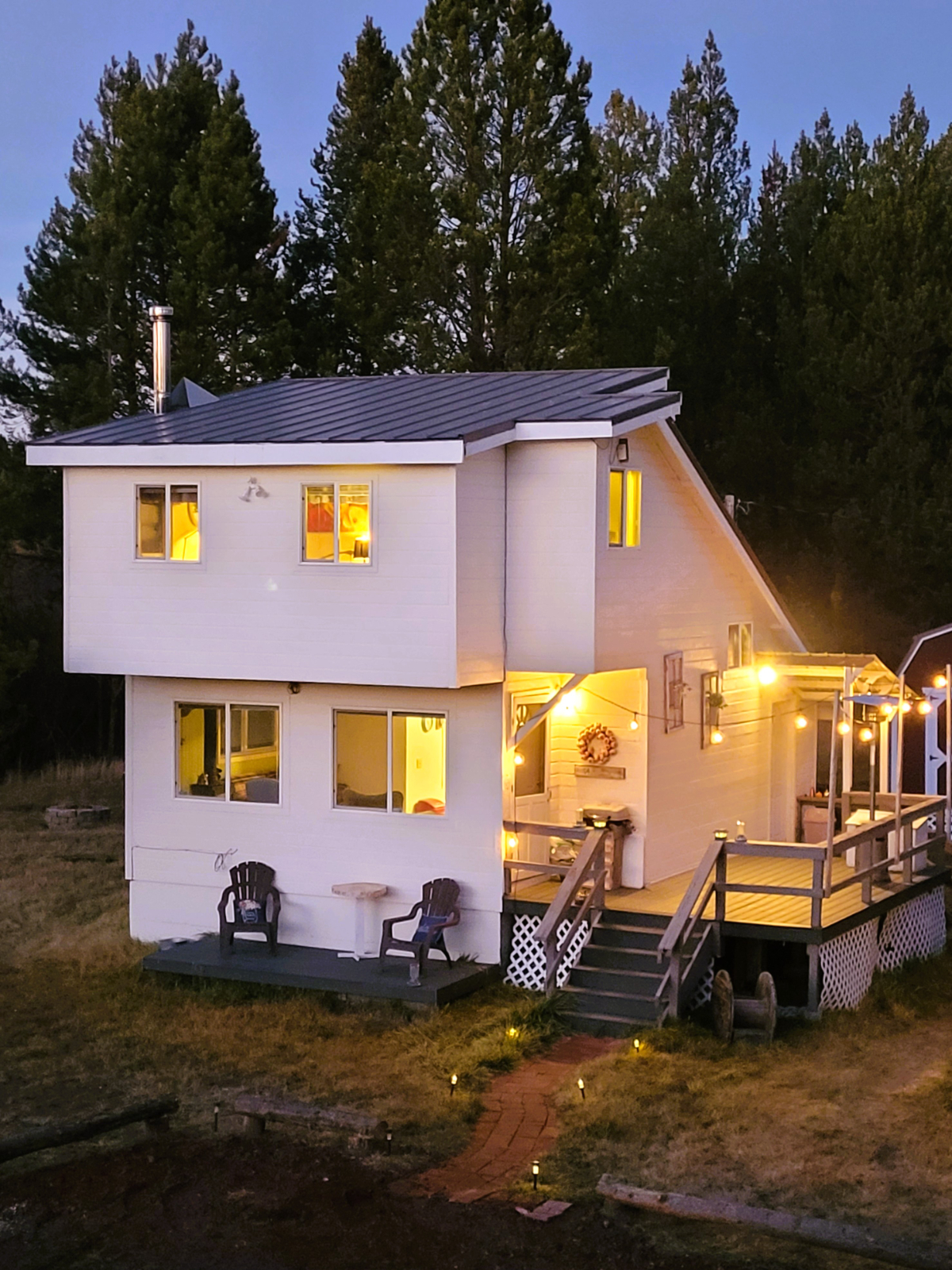 Little House on the River - Photo 2