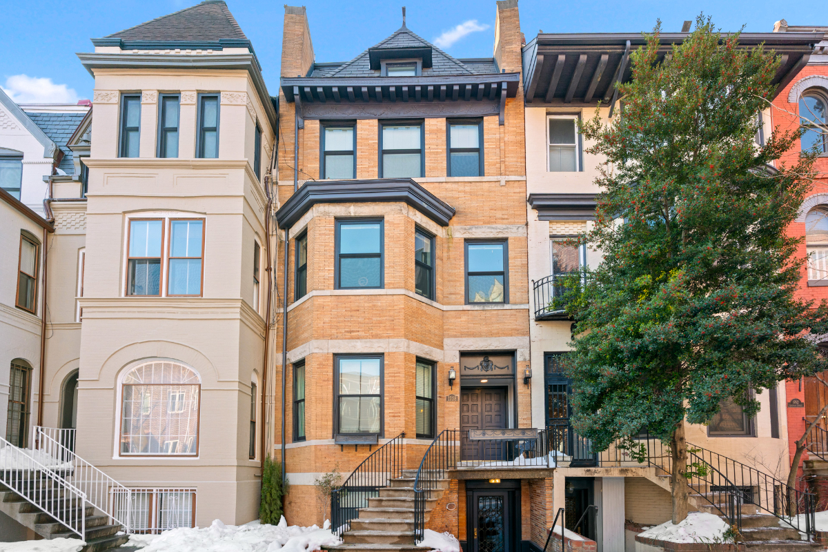 Bright Boutique Studio in Dupont Circle - Photo 1
