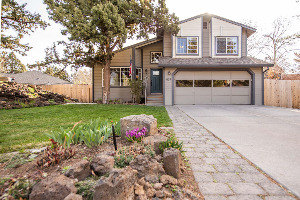 Family-Friendly 4BR (2 King Beds) w/ EV Charger - Photo 2