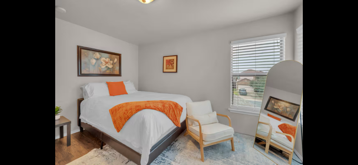 Peachy, Whole House - Photo 2
