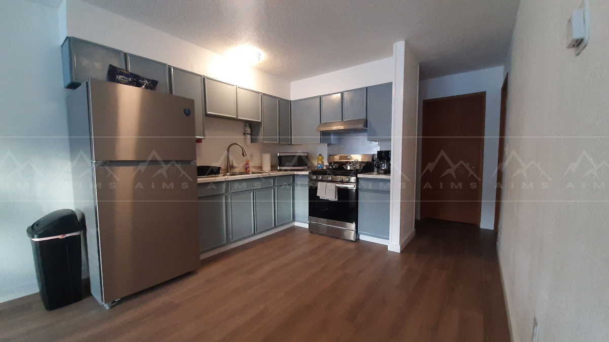 The Professional's Pad -- A - Photo 4