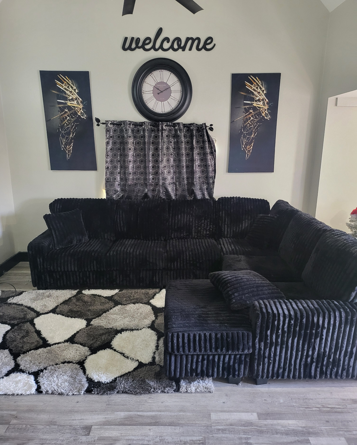 Remodeled Furnished Rental Close To Downtown, Medical Centers, And Major Highways - Photo 3