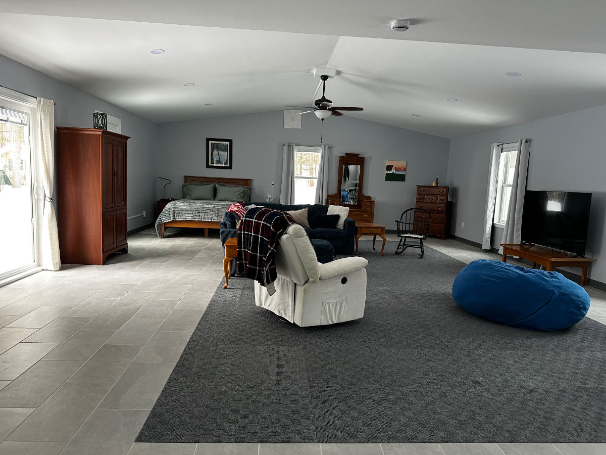 Bright, charming studio near medical centers, in friendly neighborhood near hospitals - Photo 2