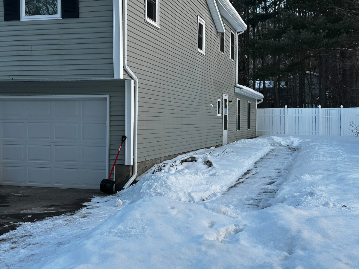 Bright, charming studio near medical centers,  in friendly neighborhood near hospitals - Photo 12