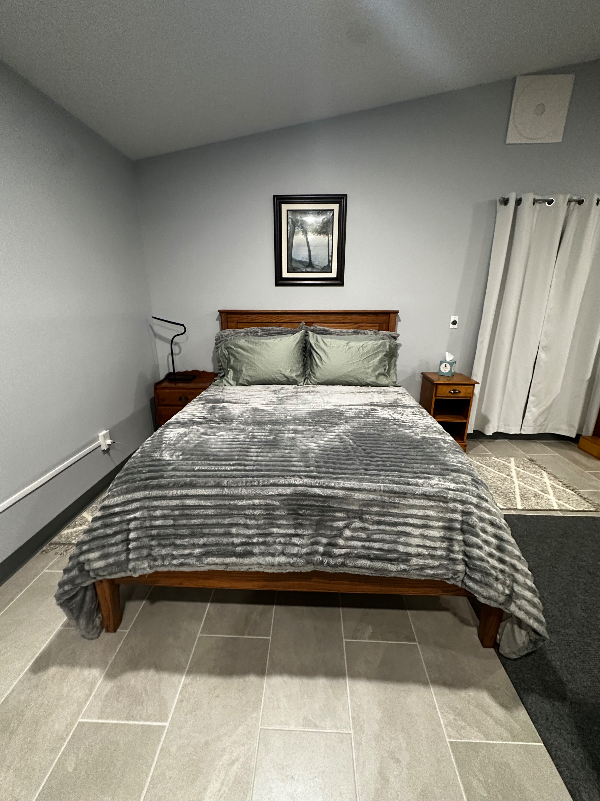 Bright, charming studio near medical centers,  in friendly neighborhood near hospitals - Photo 10