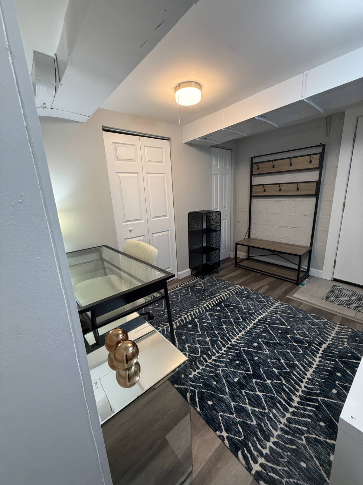 Cozy Studio/Private Entrance - Photo 10