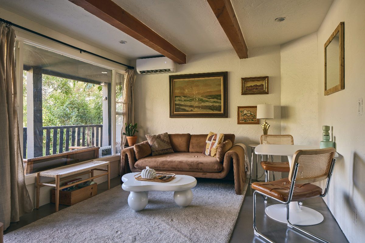 Quiet, private Hollywood Hills retreat with views - Photo 1