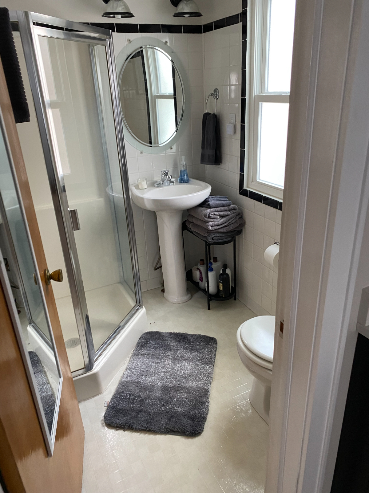 1117 - 1 Bed 1.5 Bath Upper Flat - Photo 7