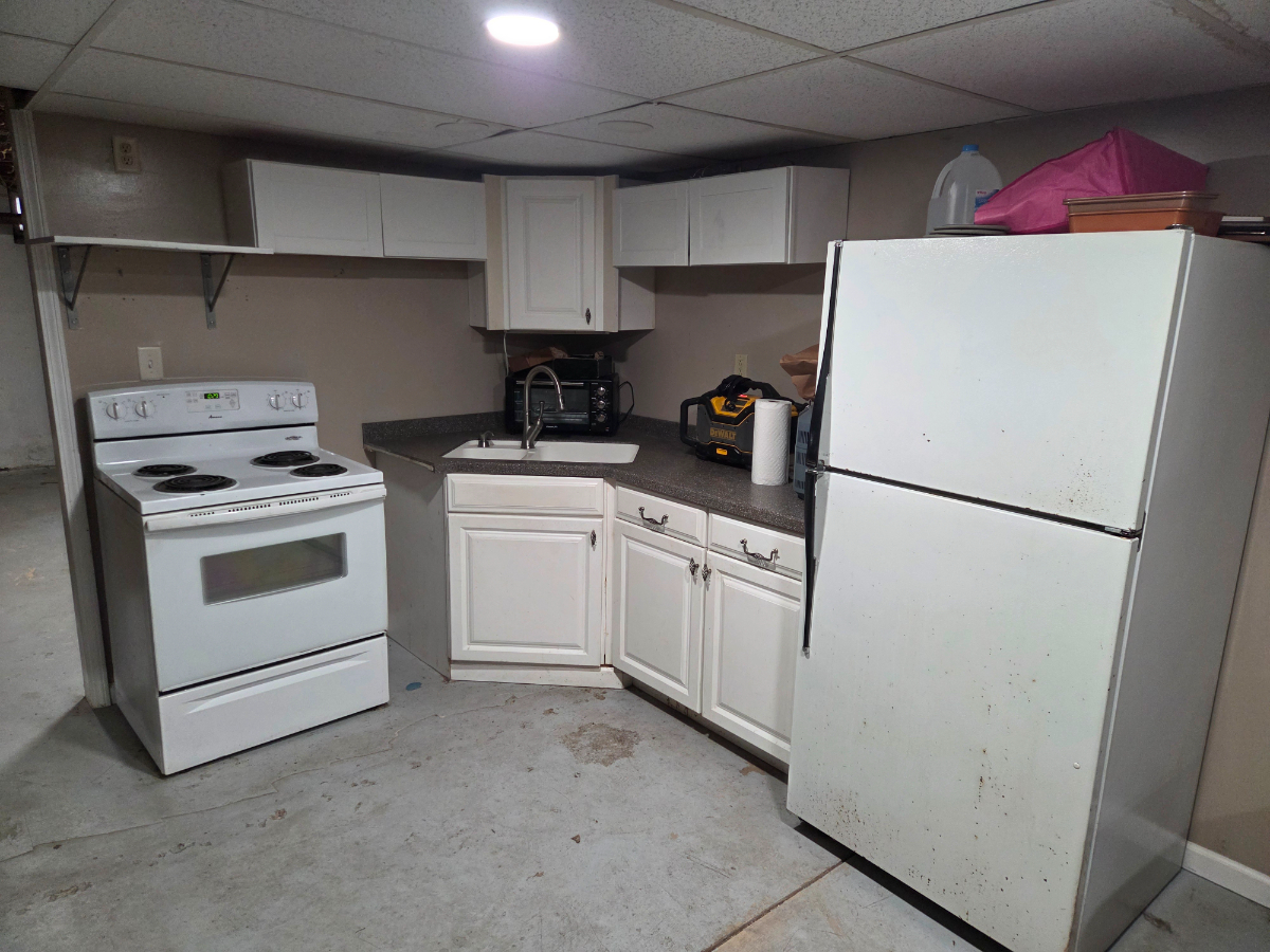 Spacious Basement Apartment with Utilities Included & Driveway Parking -- Safe & Quiet Neighborhood - Photo 3