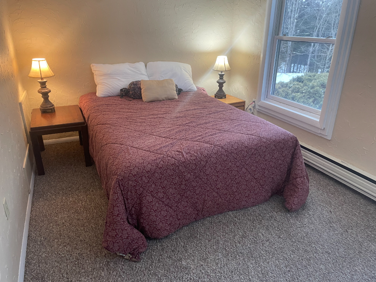 Cozy 2 Bedroom Rental Available Nov 15th - Photo 6