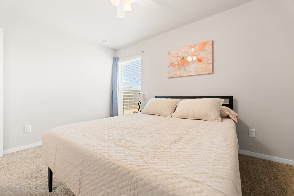 The Modern Corner / 3bed 2 Bath - Photo 2