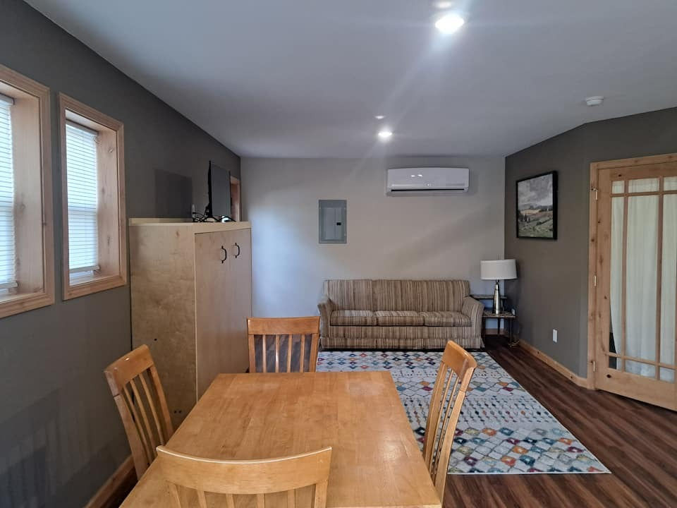 Walk To Downtown Cody Furnished Cottage With Fenced Yard Near Cody Regional Health - Photo 5