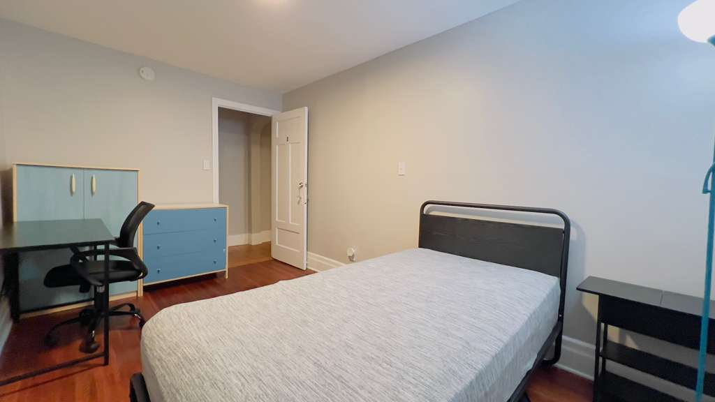 Fully Furnished Executive Rental in Pittsford. Move-In Ready. - Photo 9