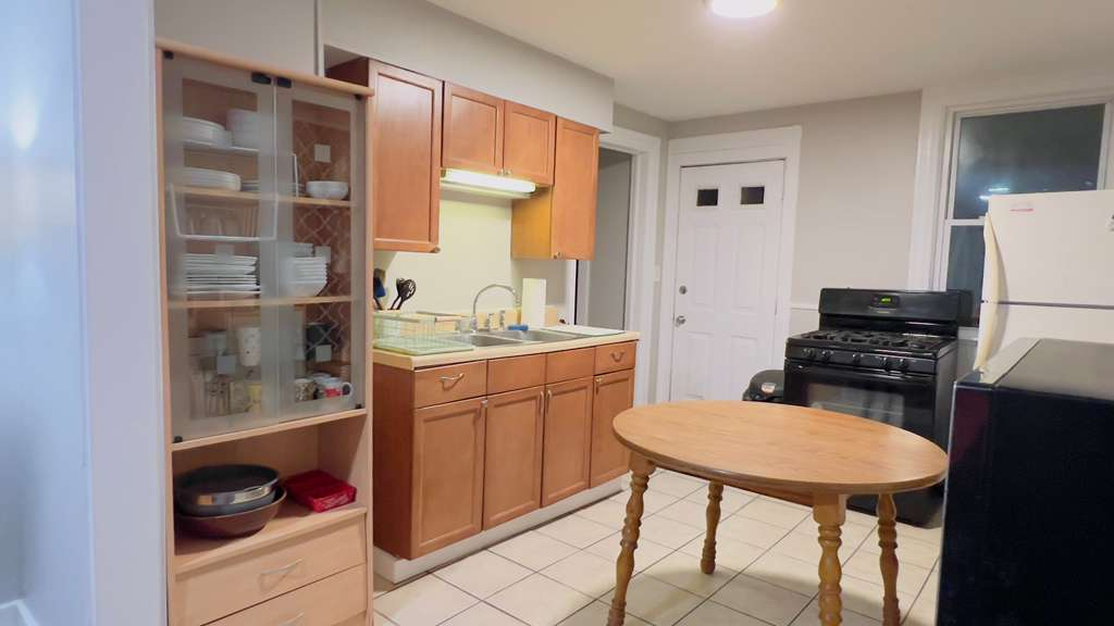 Fully Furnished Executive Rental in Pittsford. Move-In Ready. - Photo 1
