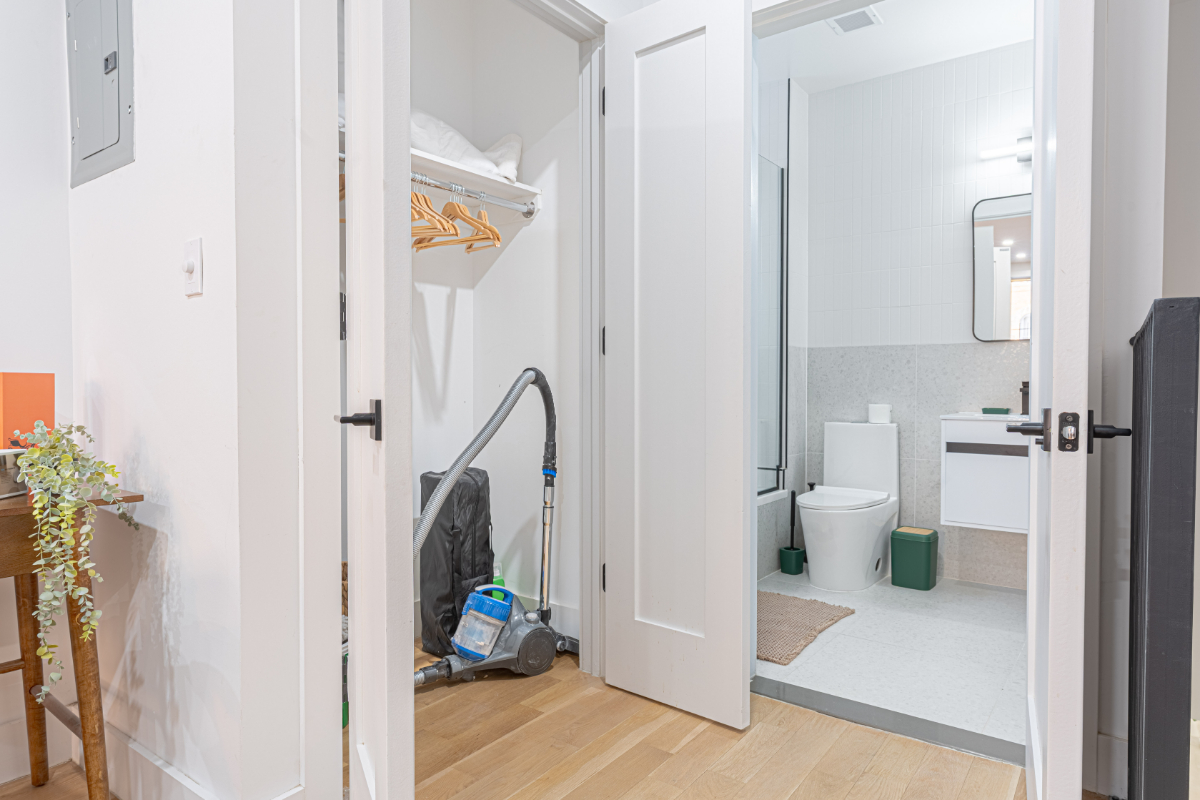 Bright Studio Duplex w/ Backyard & W/D - Photo 6