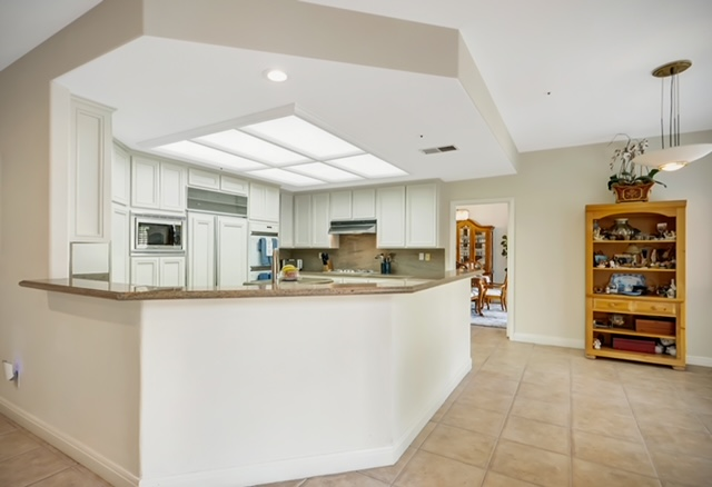 Private Furnished Suite With Pool And Patio Retrea - Photo 2