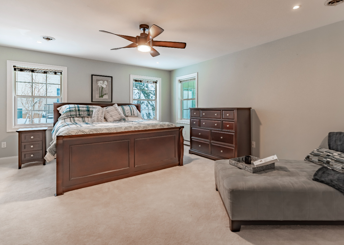 Saratoga Private Retreat: House with 1st-Floor Living - Photo 11