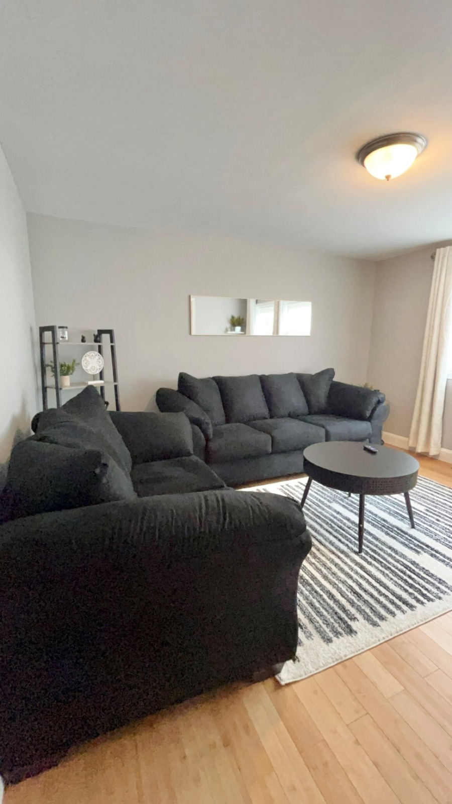 Modern 3-Room Apartment in the Heart of Albany - Photo 5