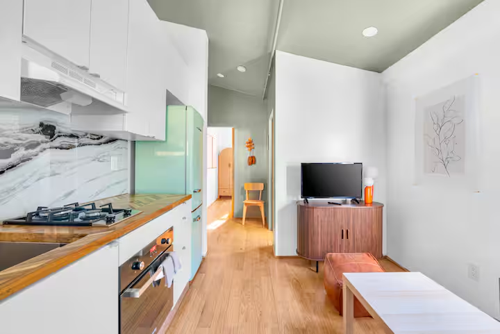 Cozy Bright Rockaway Beach Get Away - Photo 4