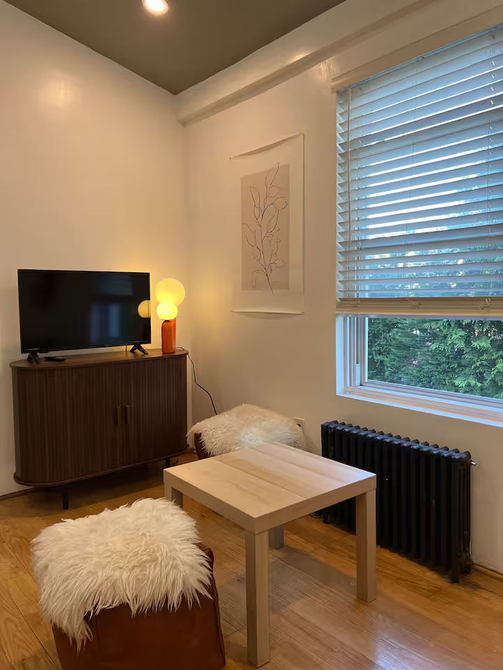 Cozy Bright Rockaway Beach Get Away - Photo 2