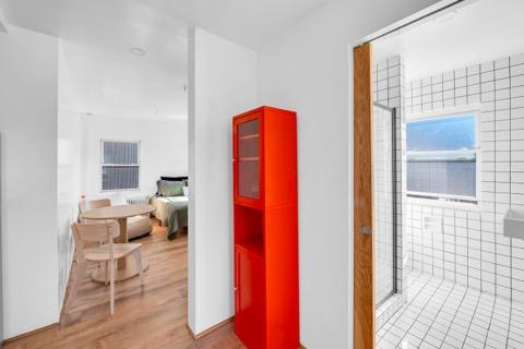 Cozy Bright Rockaway Beach Get Away - Photo 11