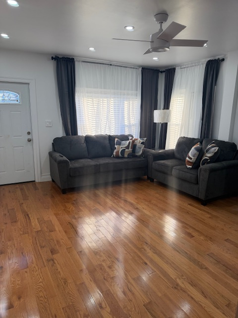 Premium 2 bed/1 bath apartment in Brooklyn with washer/dryer - Photo 3