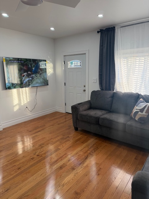 Premium 2 bed/1 bath apartment in Brooklyn with washer/dryer - Photo 6