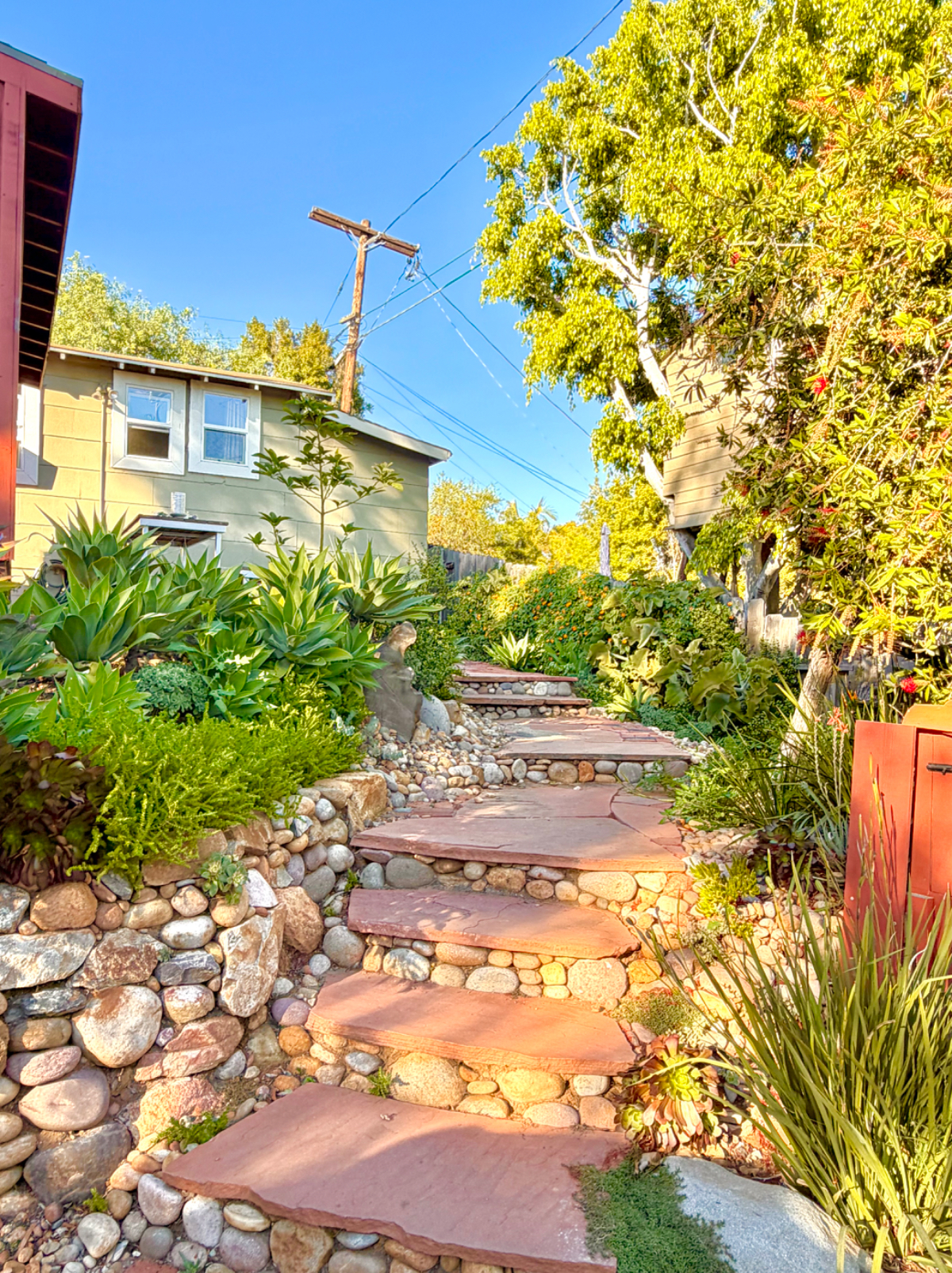 South Park Cottage - Photo 2